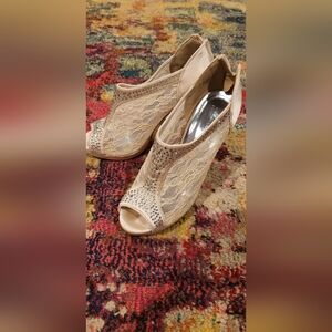 Michaelangelo lace ankle open toe stilettos with rhinestones size 7